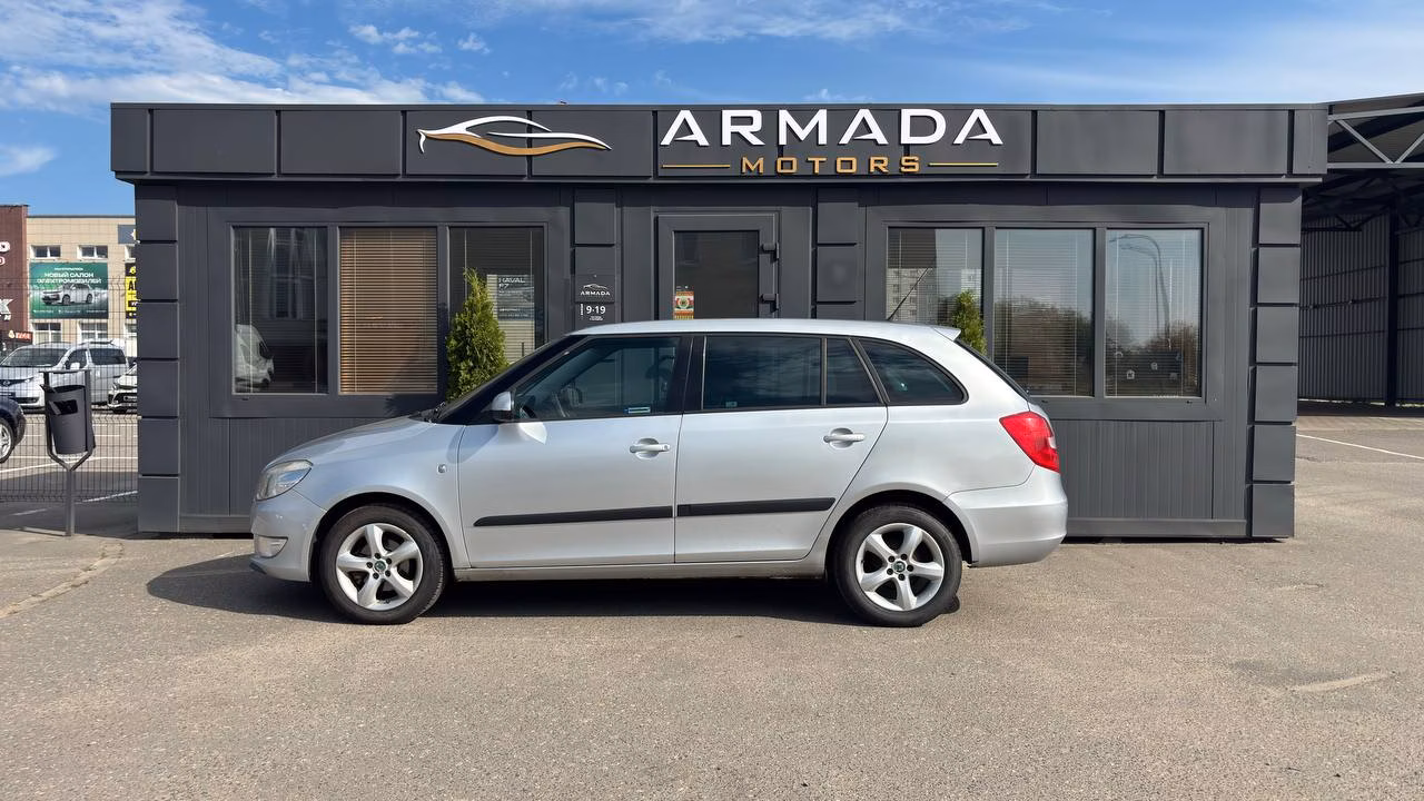 Skoda Fabia фото 3
