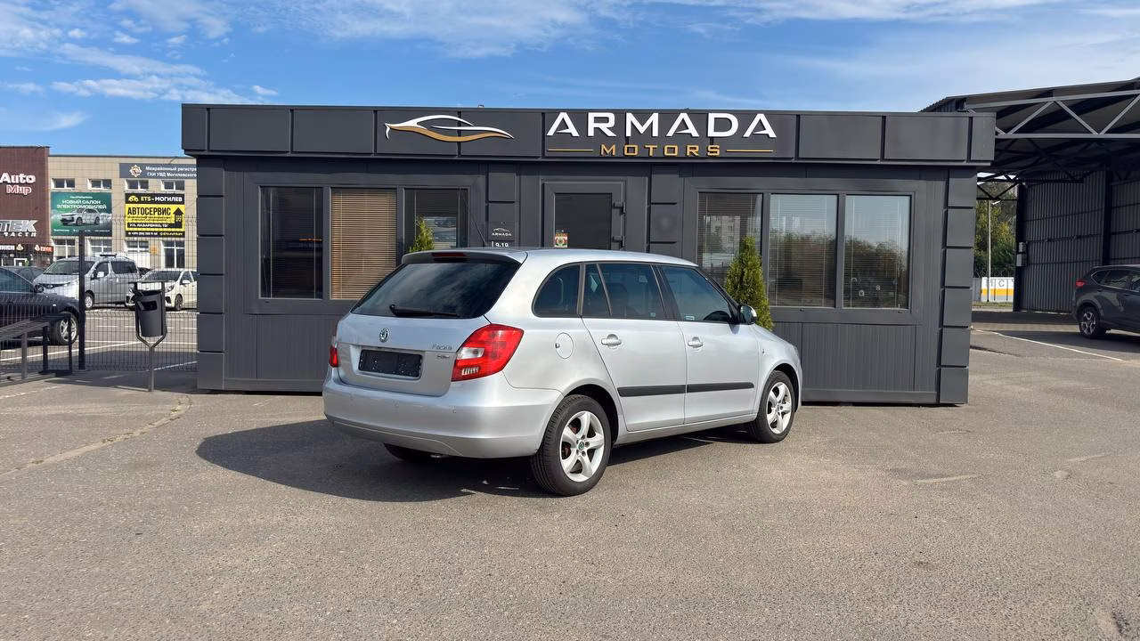 Skoda Fabia фото 5