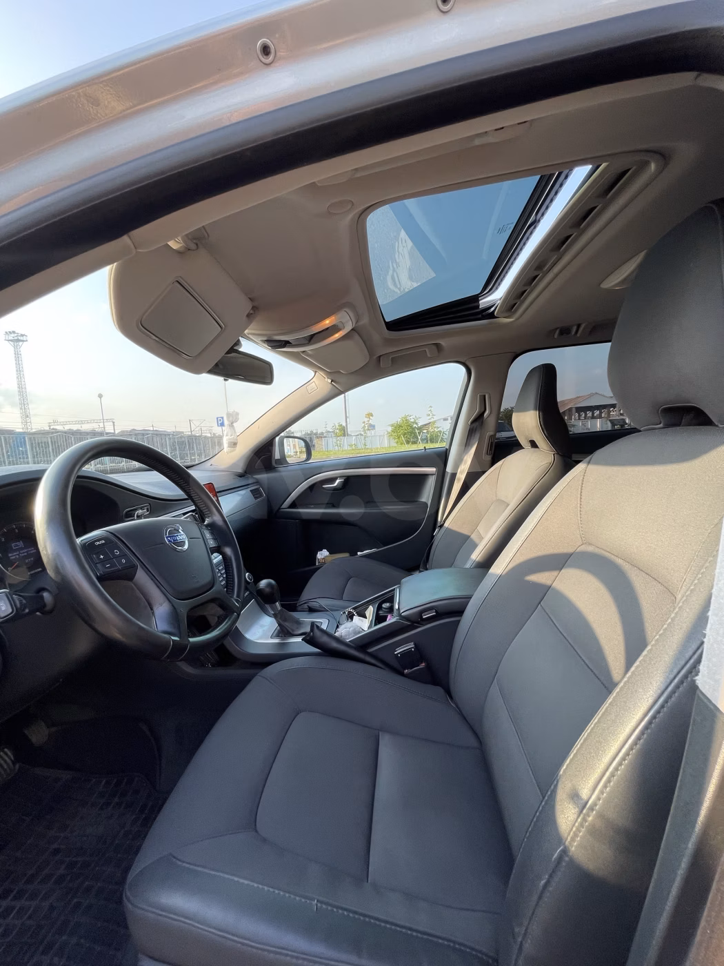 Volvo V70 фото 13