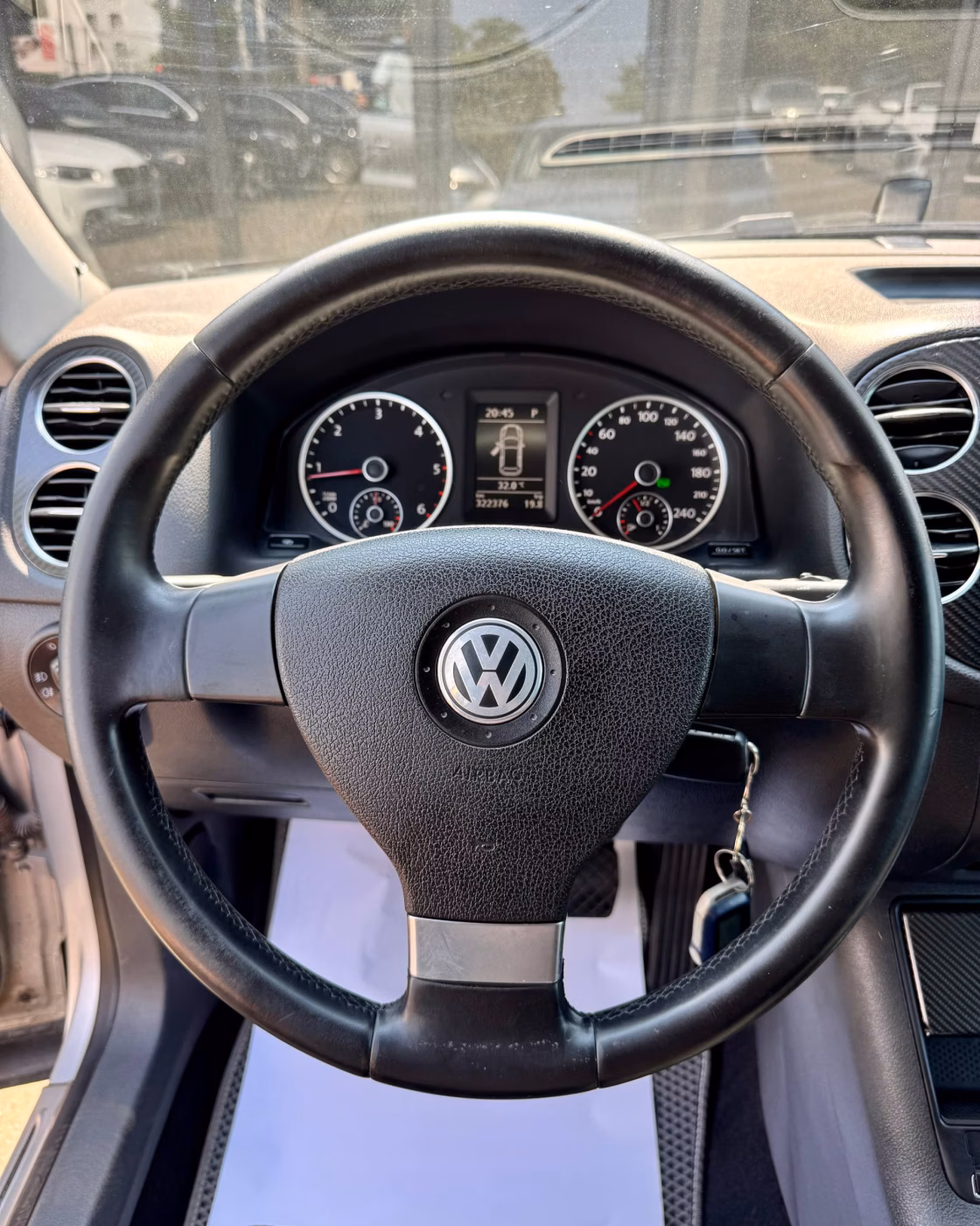 Volkswagen Tiguan фото 15