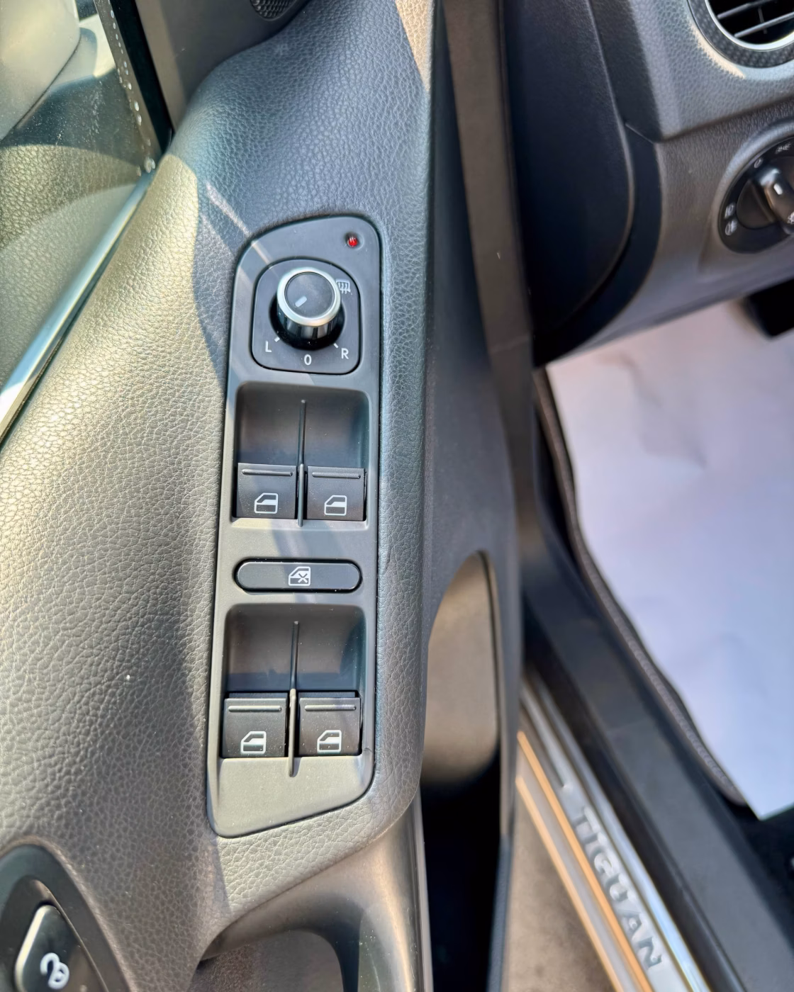 Volkswagen Tiguan фото 17