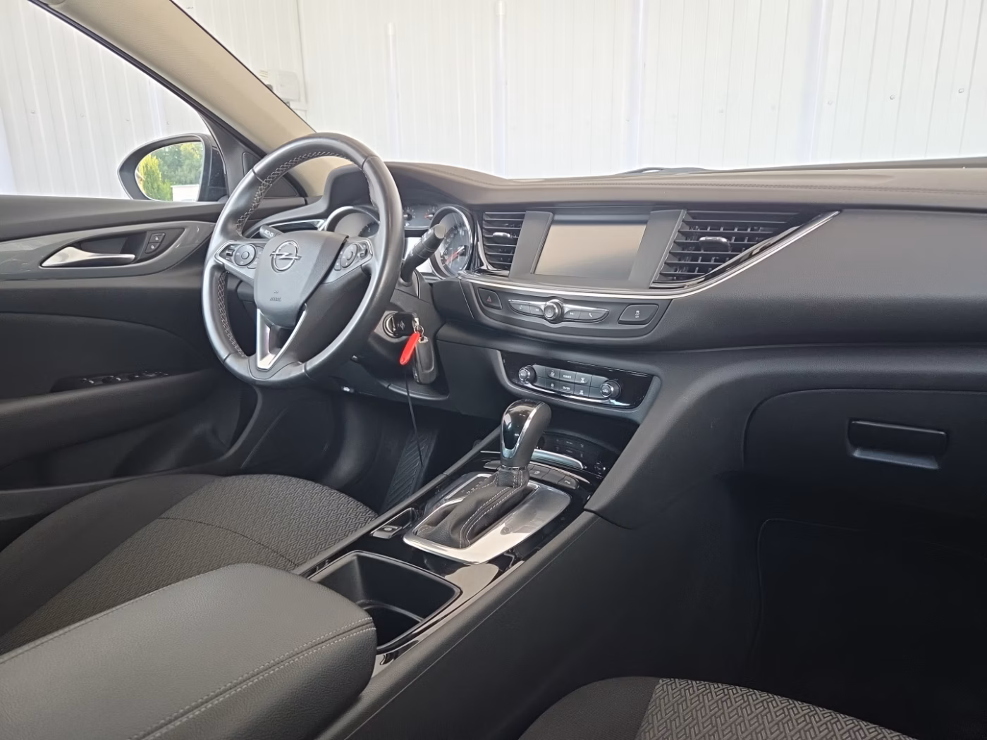 Opel Insignia фото 15