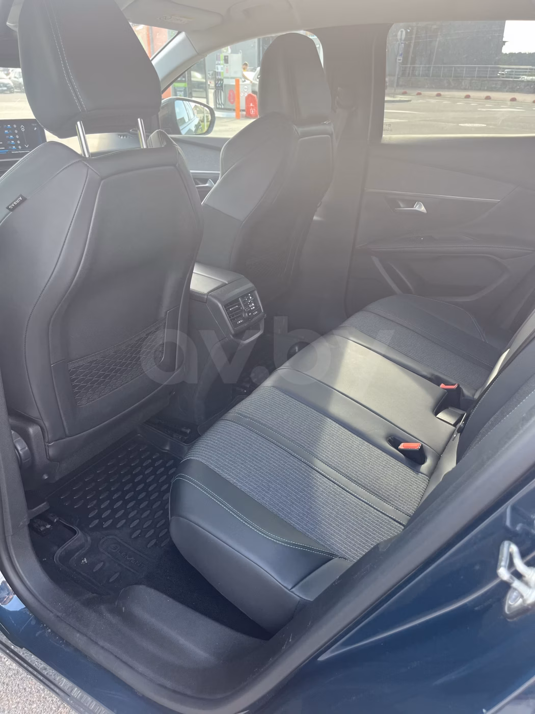 Peugeot 3008 фото 16