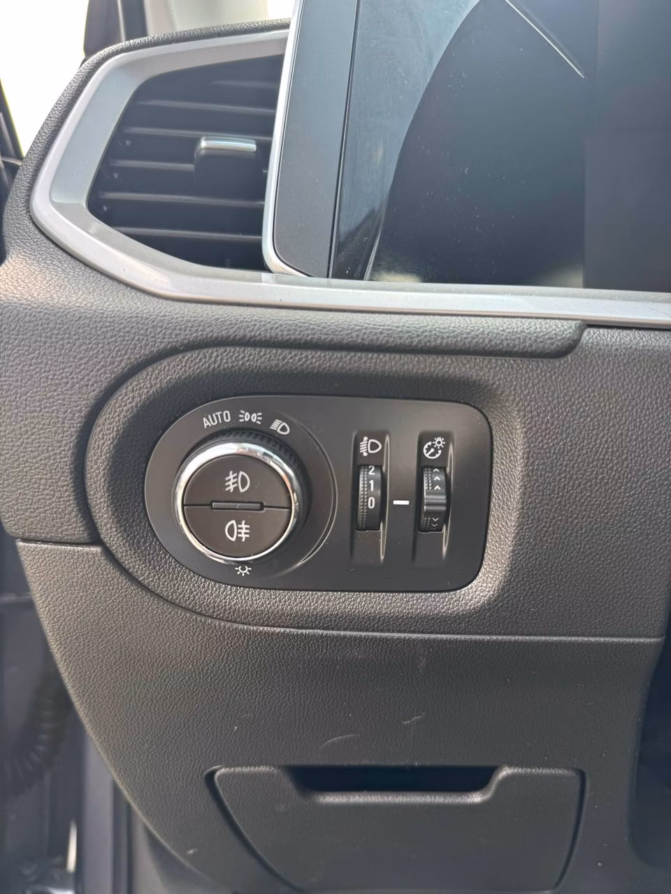 Opel Grandland X фото 17