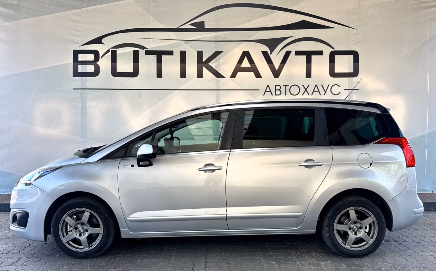 Peugeot 5008 фото 4