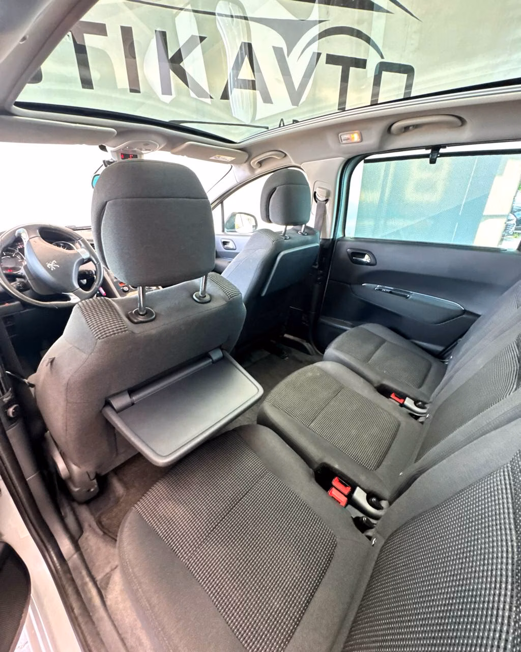 Peugeot 5008 фото 13