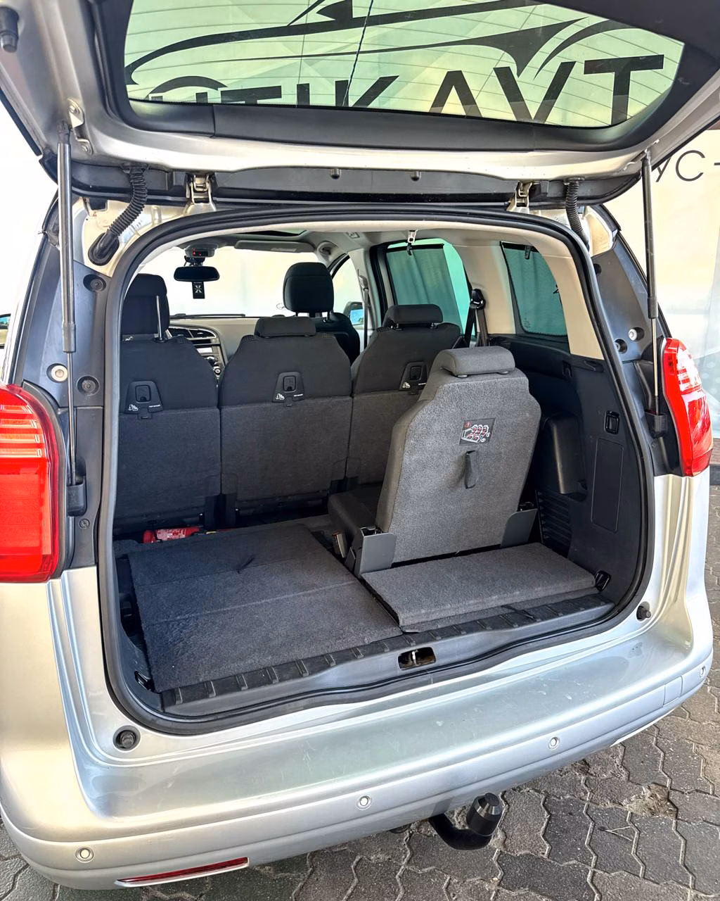 Peugeot 5008 фото 14