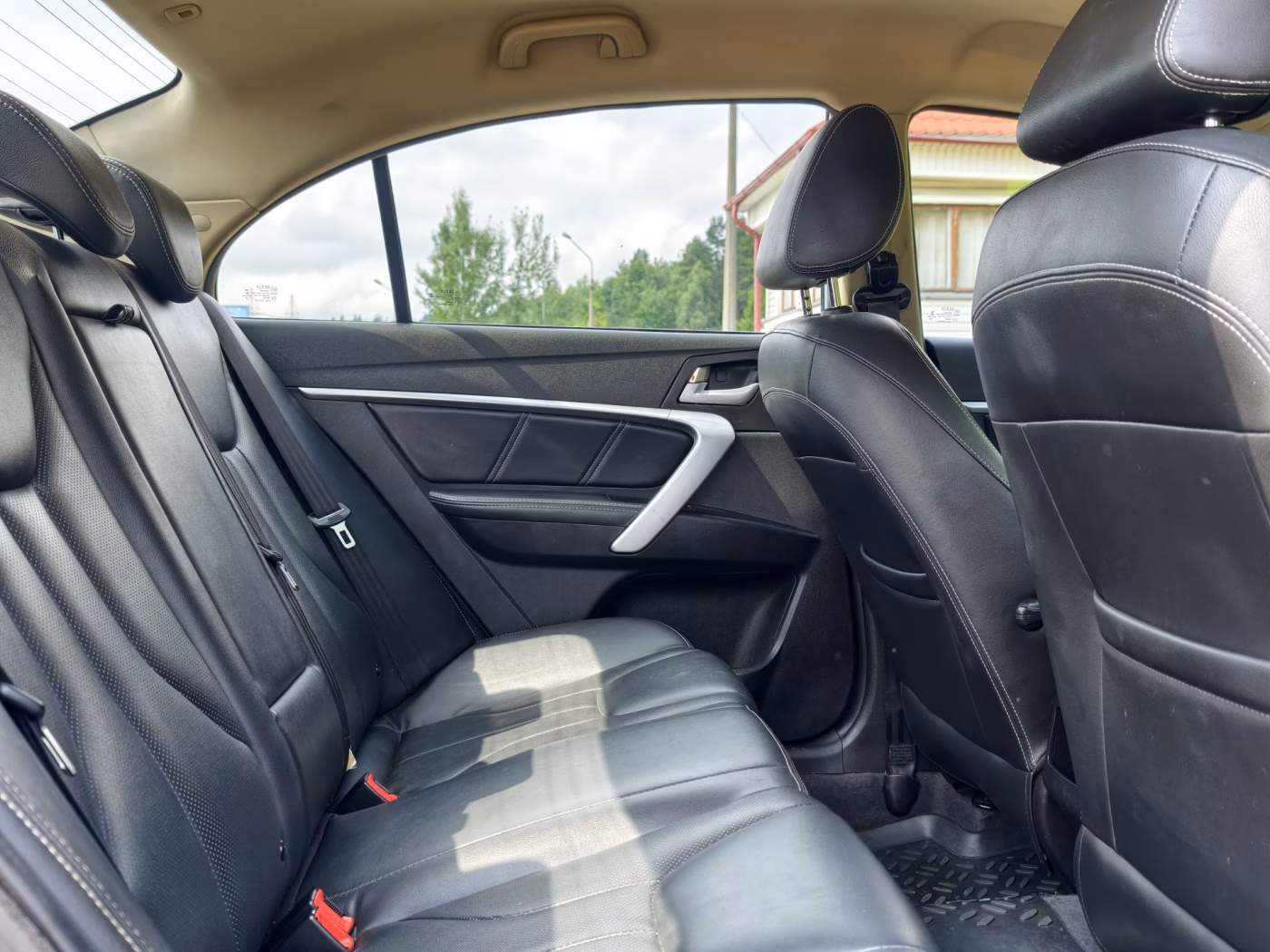 Geely Emgrand фото 12