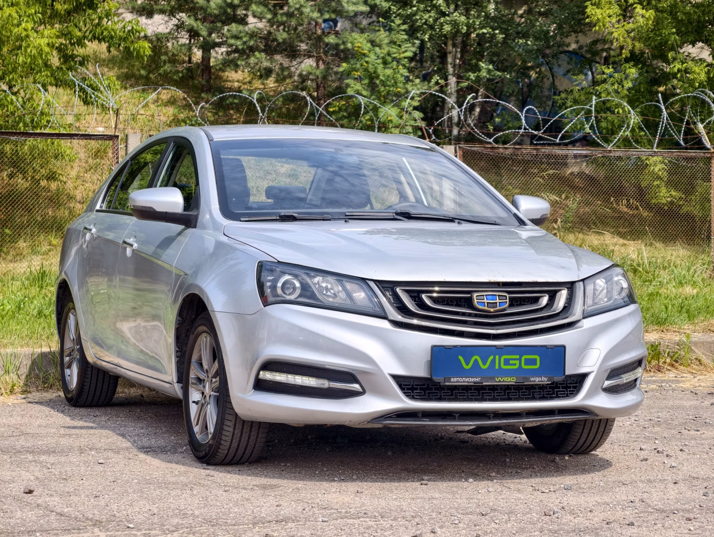 Geely Emgrand фото 2