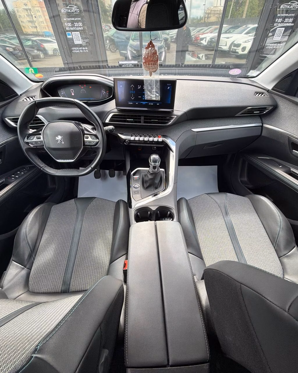 Peugeot 5008 фото 7