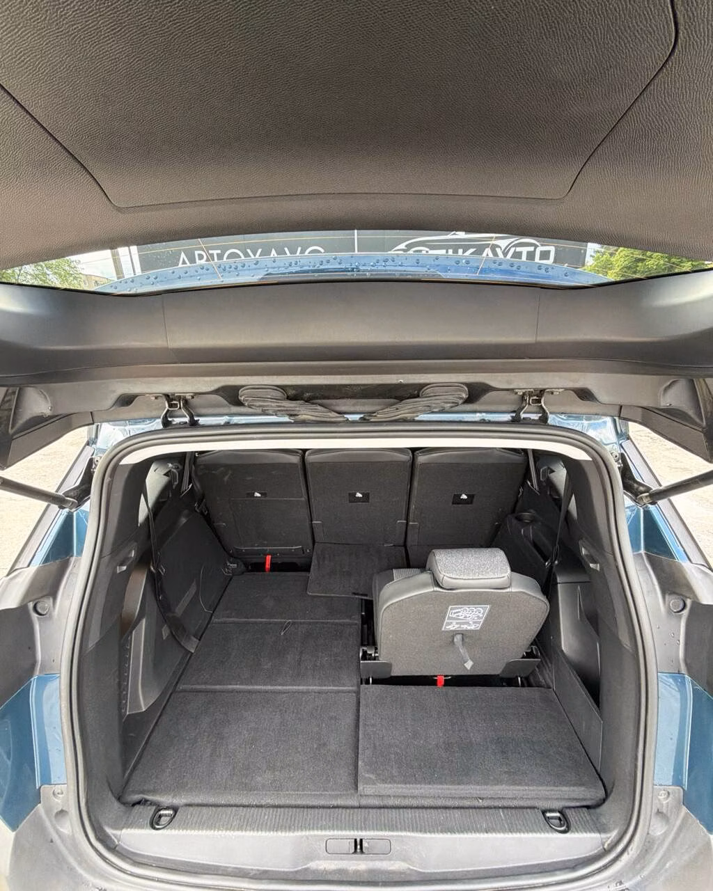 Peugeot 5008 фото 10