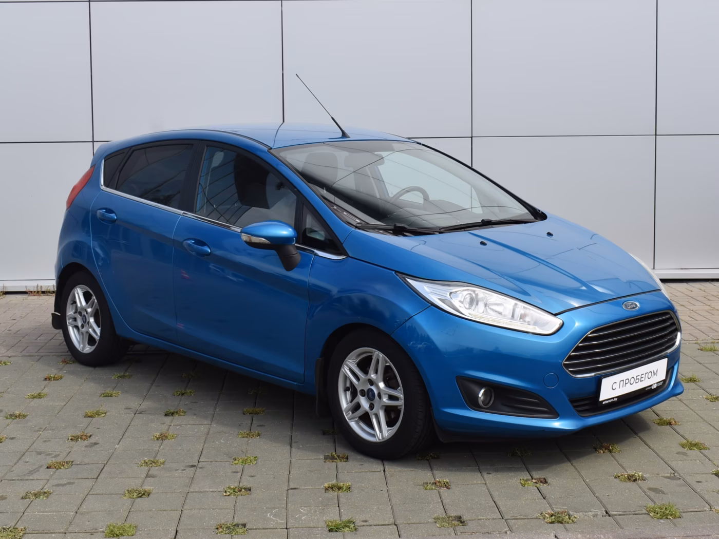 Ford Fiesta фото 2