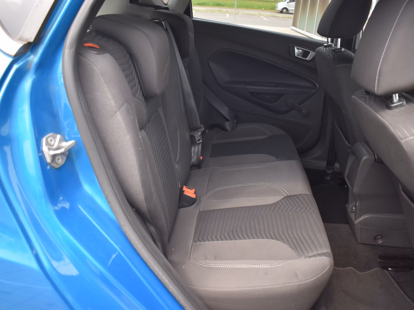 Ford Fiesta фото 11