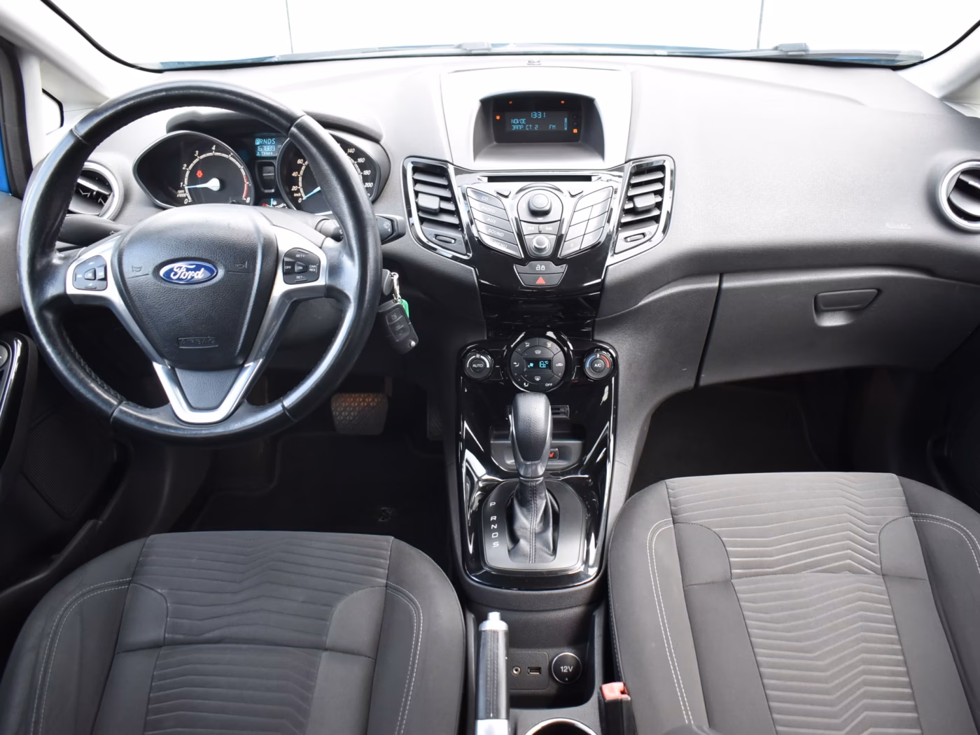 Ford Fiesta фото 13