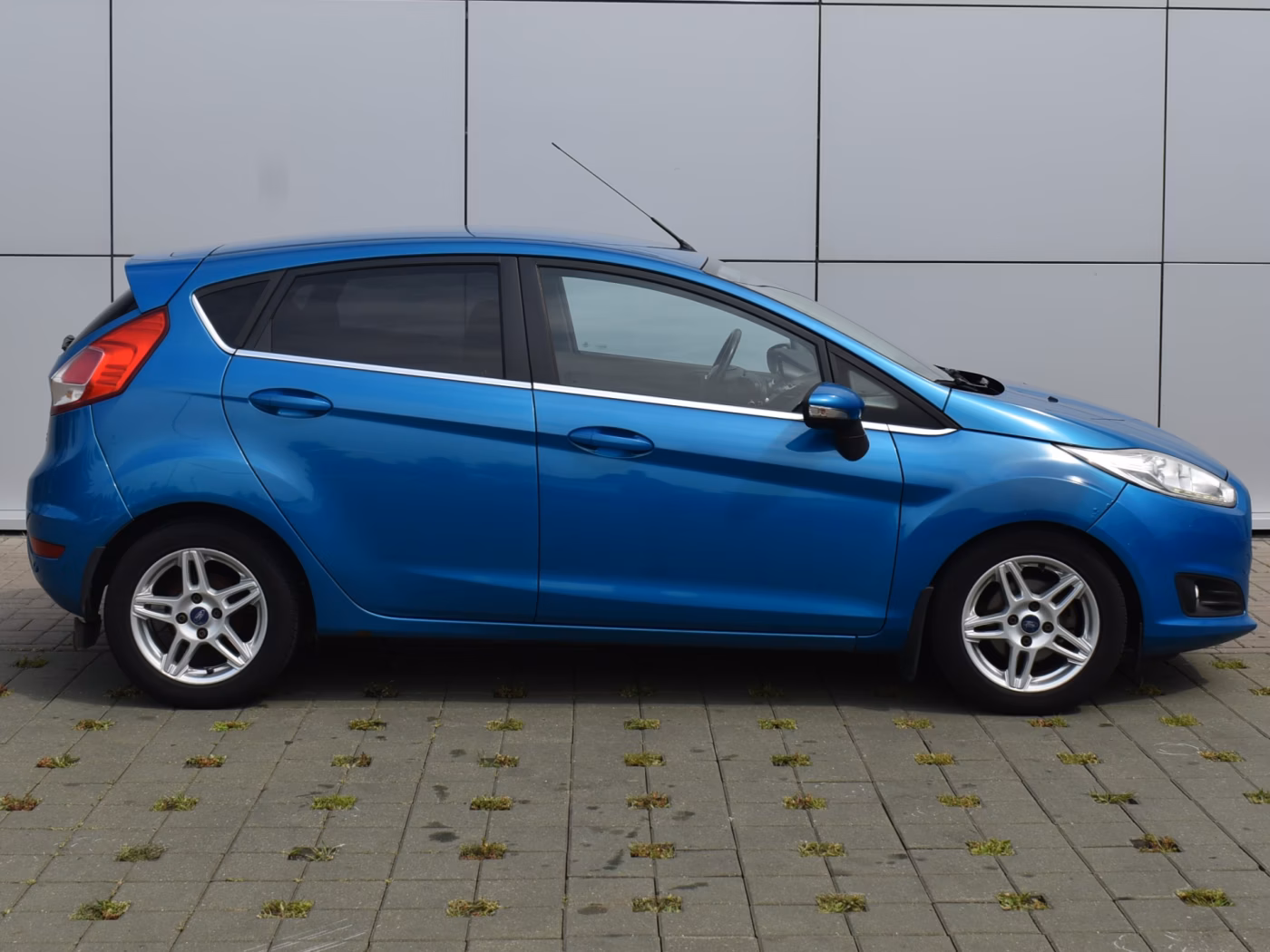 Ford Fiesta фото 7