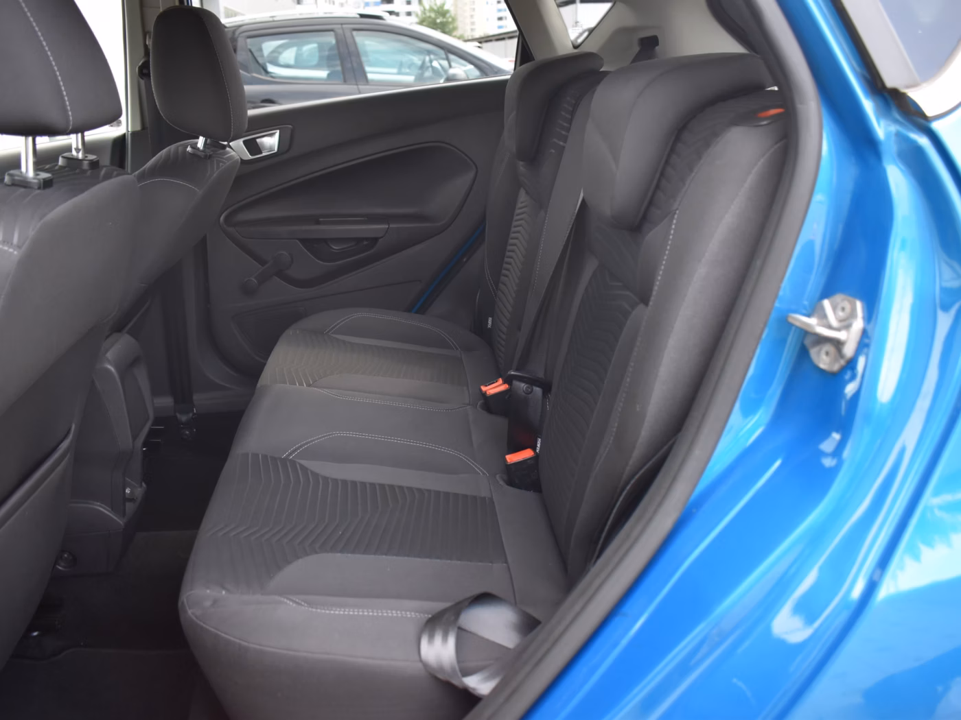 Ford Fiesta фото 10