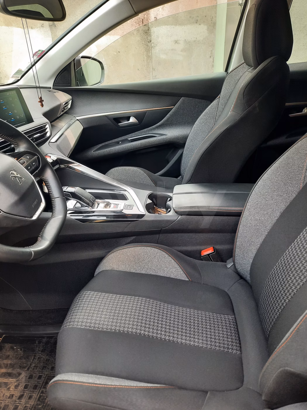Peugeot 3008 фото 12