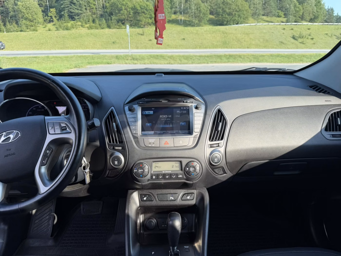 Hyundai ix35 фото 10
