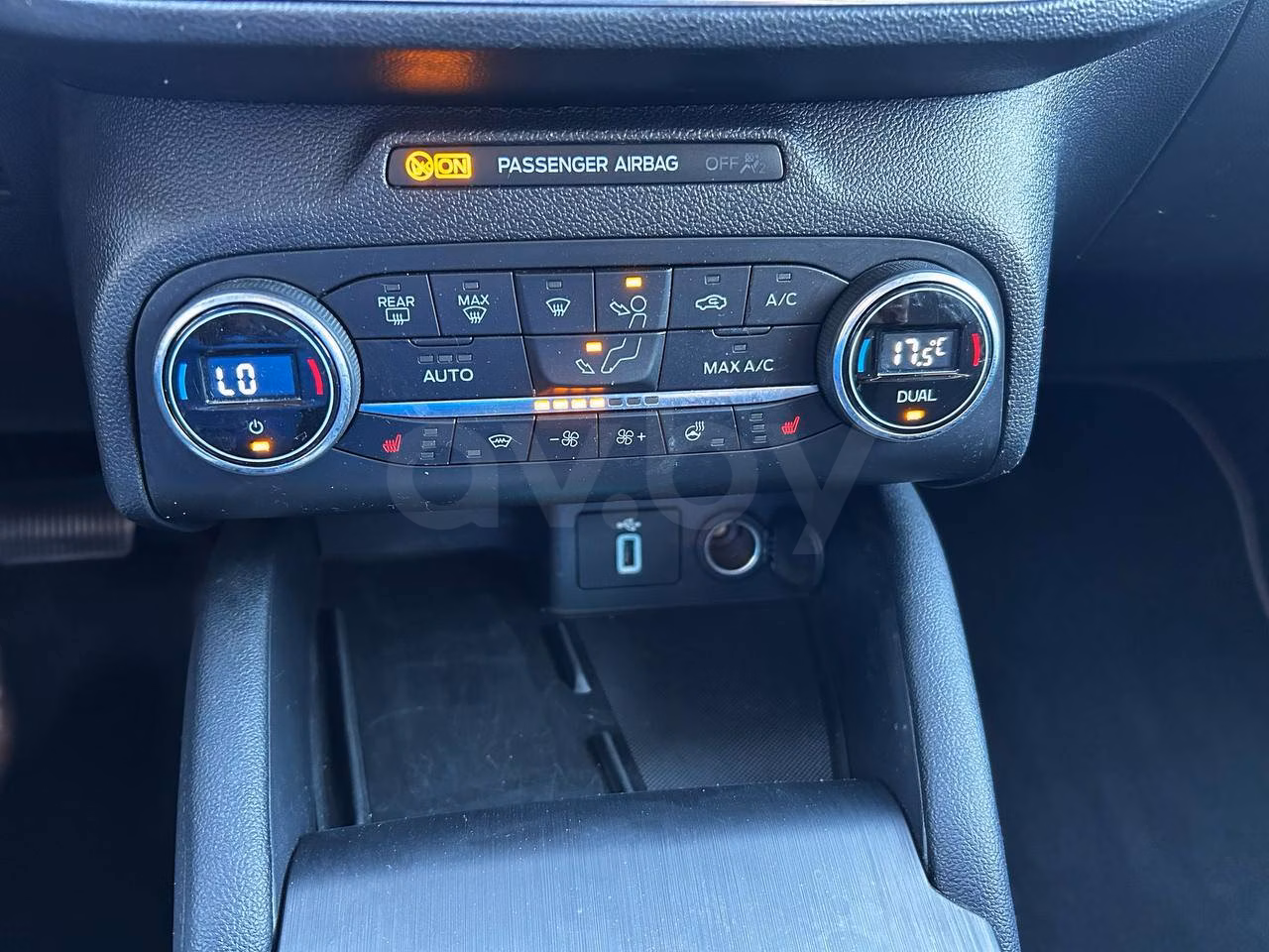 Ford Focus фото 8