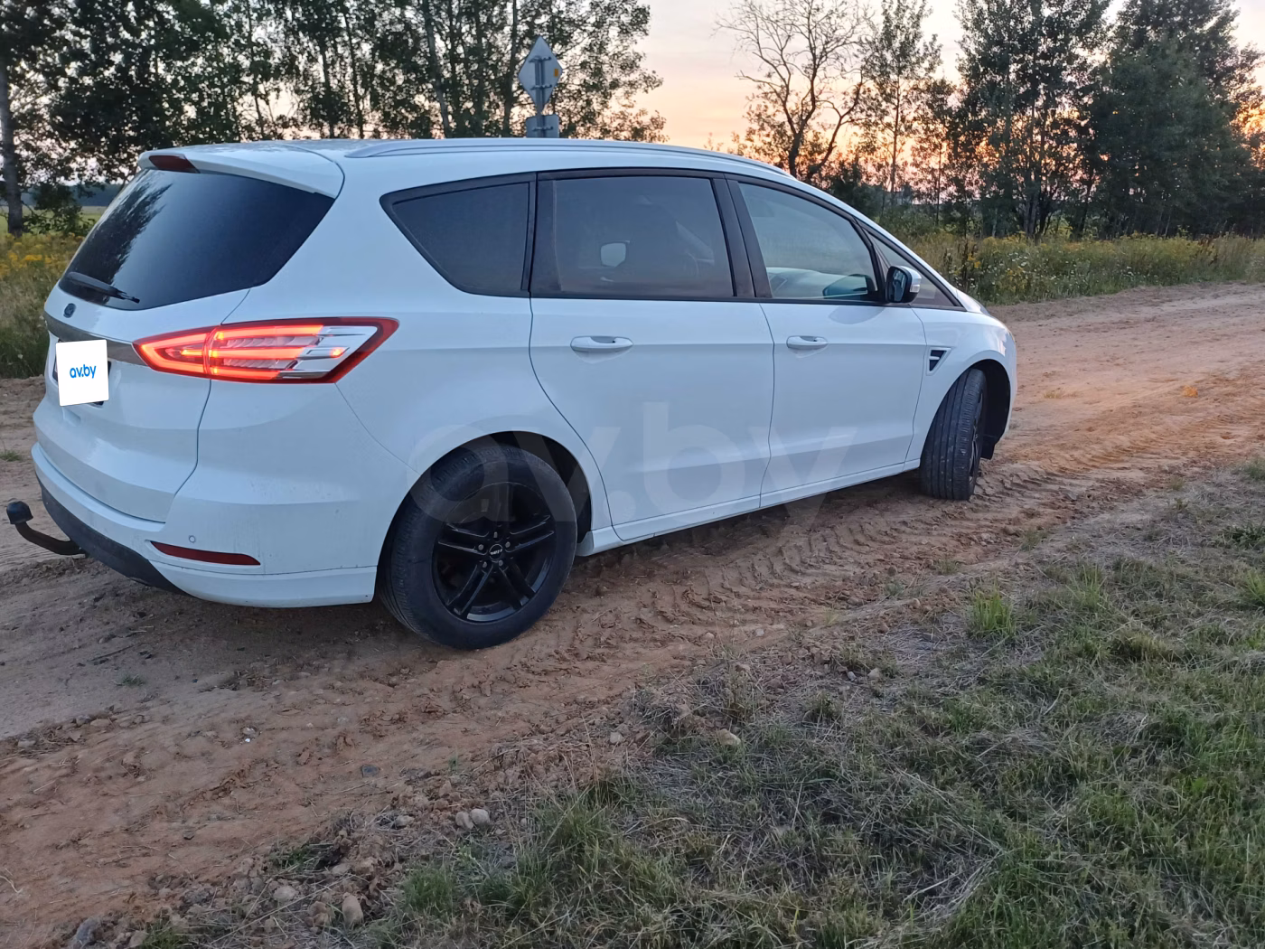 Ford S-MAX фото 4