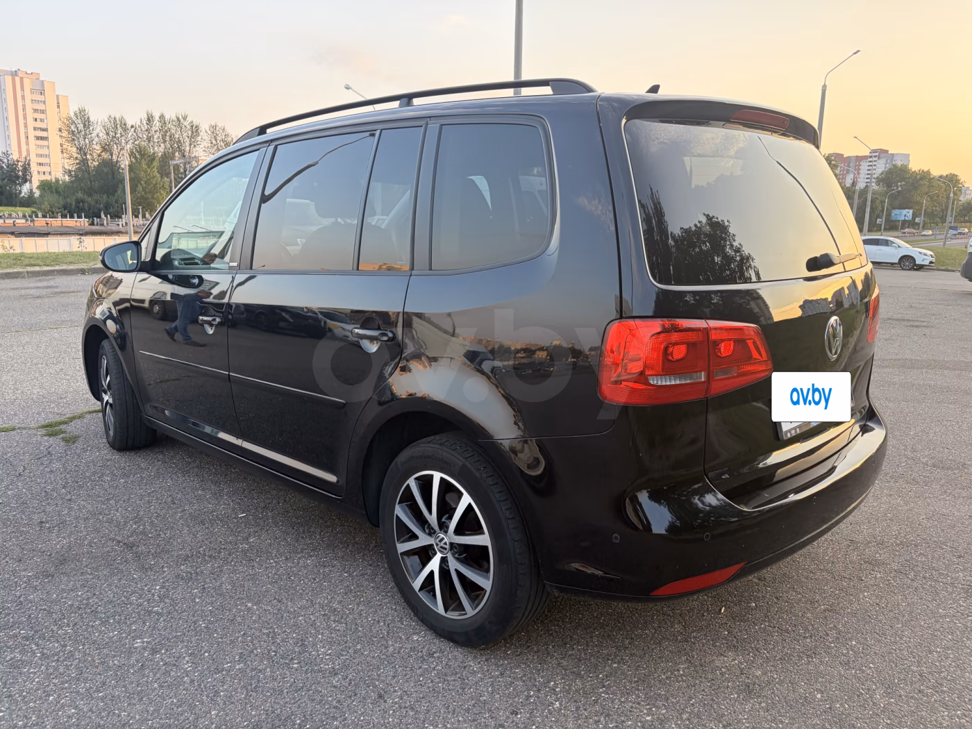 Volkswagen Touran фото 3