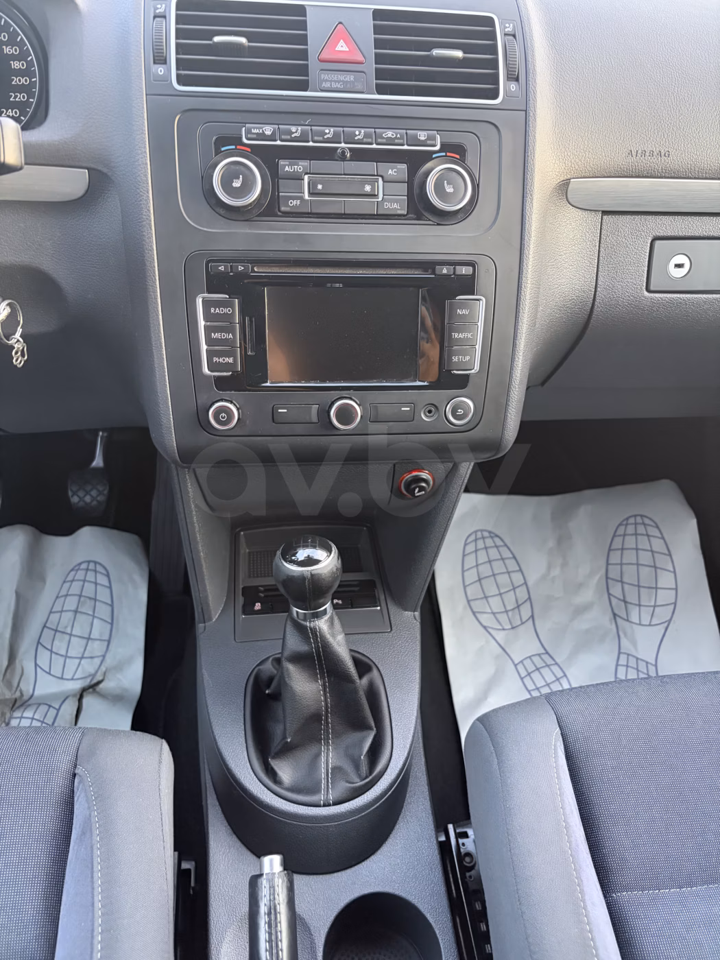 Volkswagen Touran фото 12