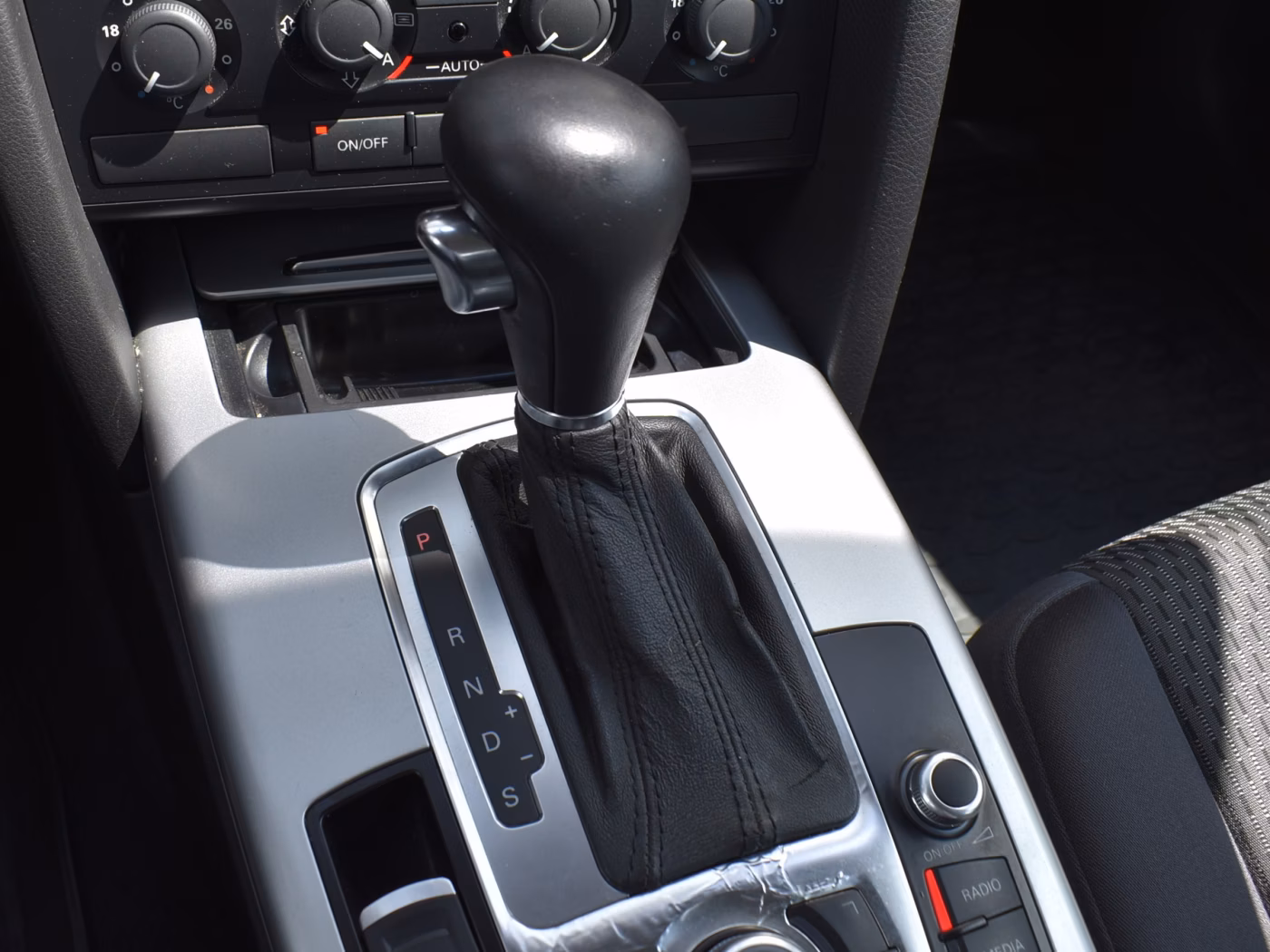 Audi A6 фото 20