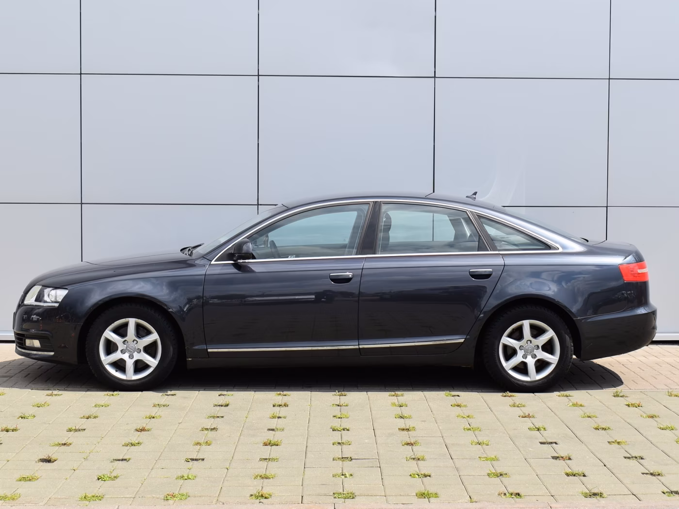 Audi A6 фото 8