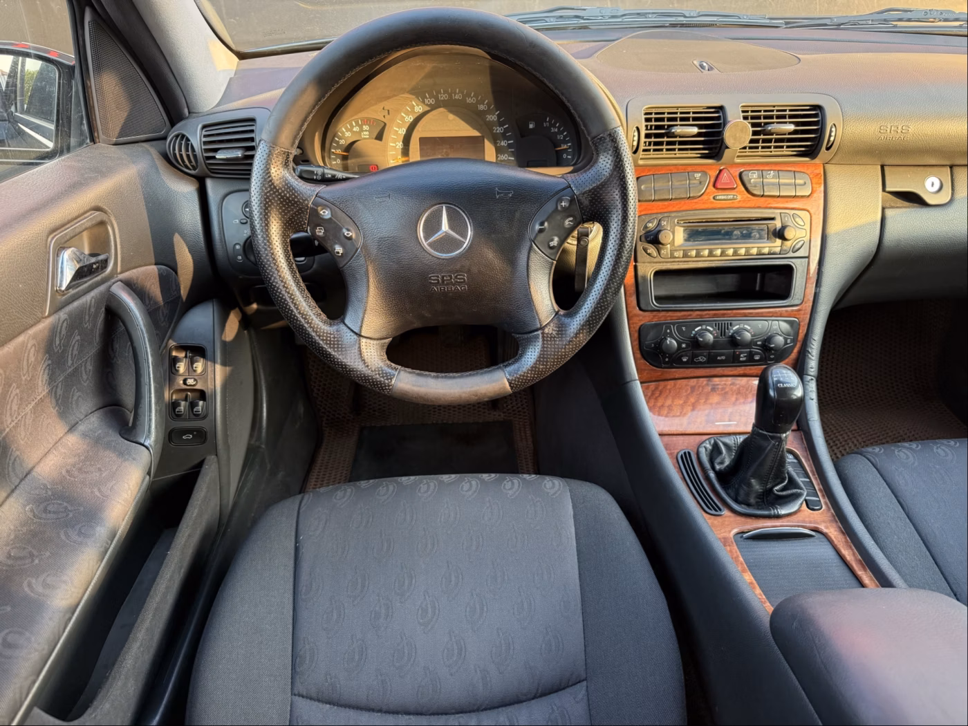 Mercedes-Benz C-Класс фото 10