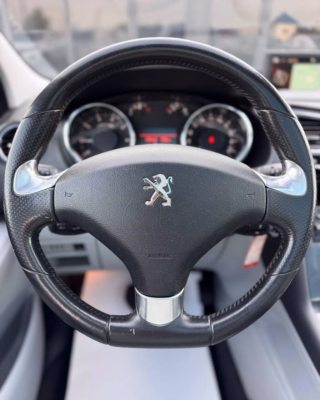 Peugeot 3008 фото 15