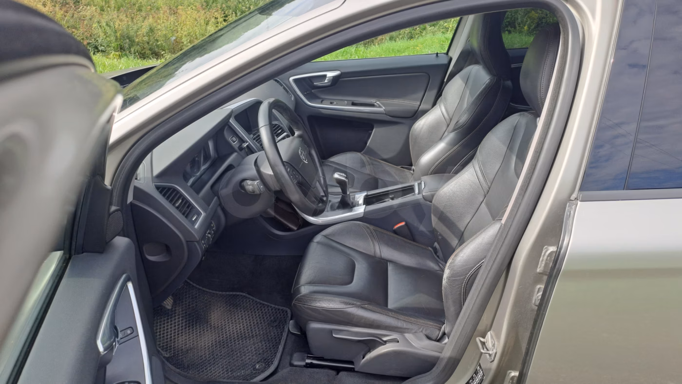 Volvo XC60 фото 13