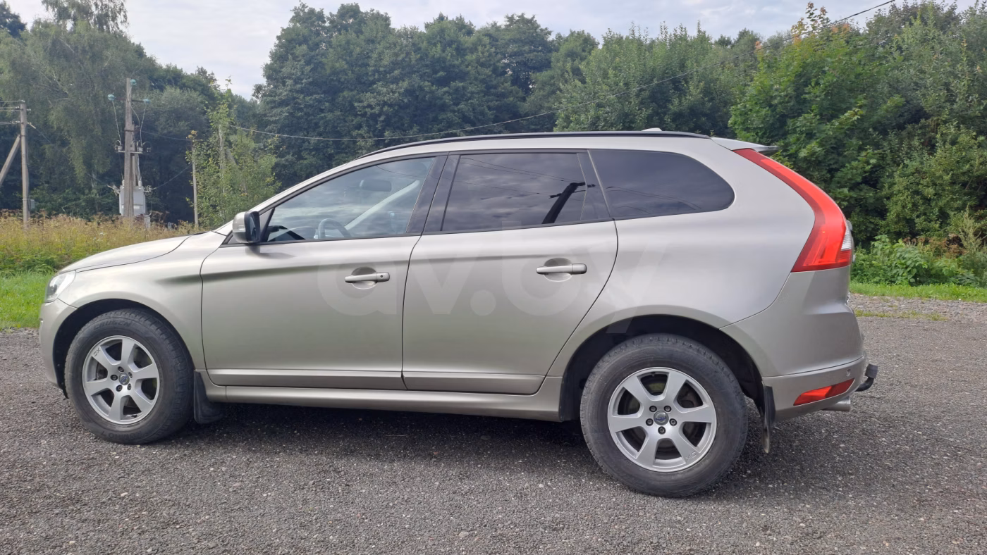 Volvo XC60 фото 8