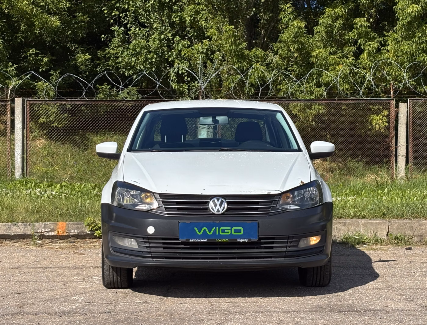 Volkswagen Polo Sedan фото 3