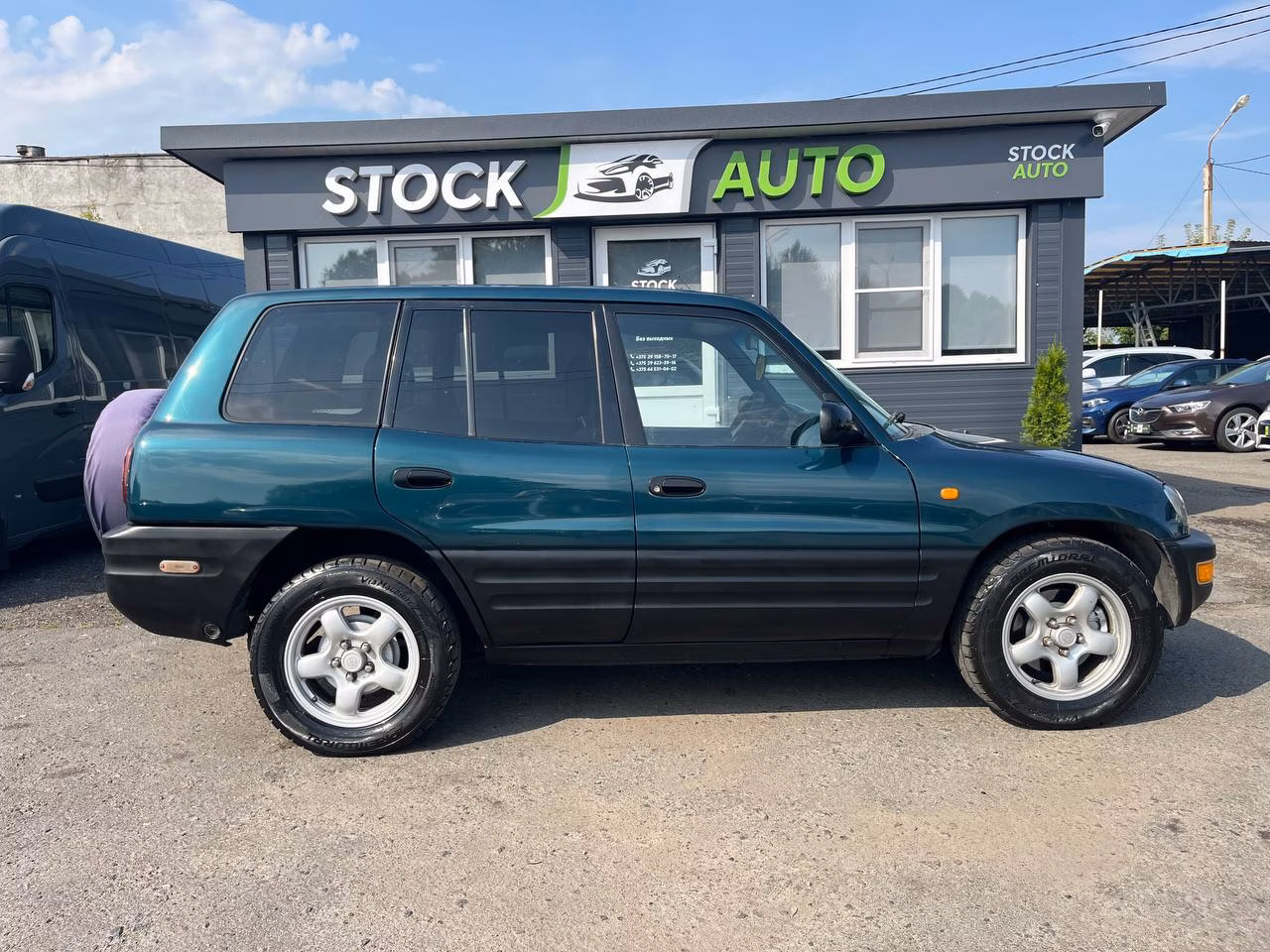 Toyota RAV4 фото 5