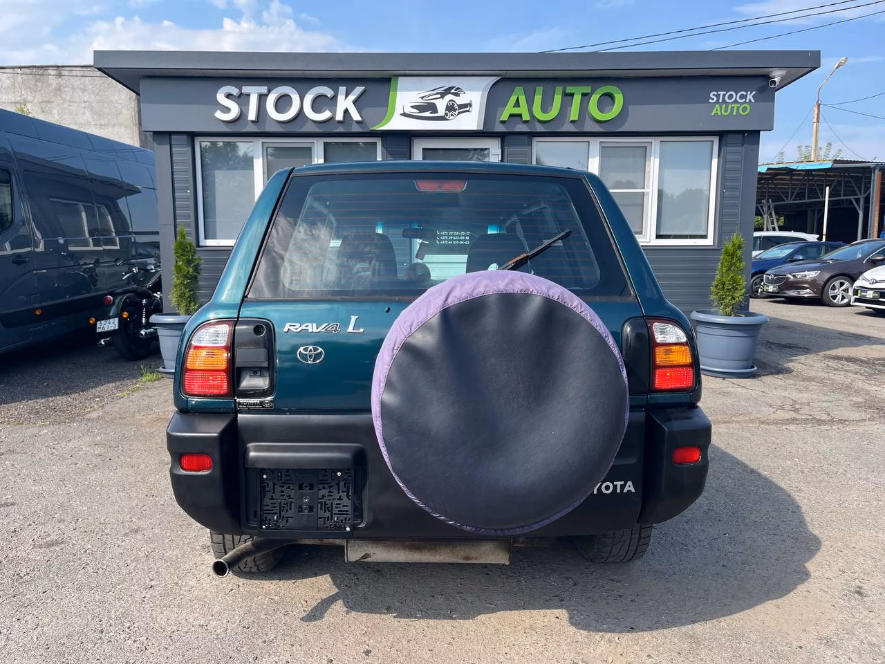 Toyota RAV4 фото 8