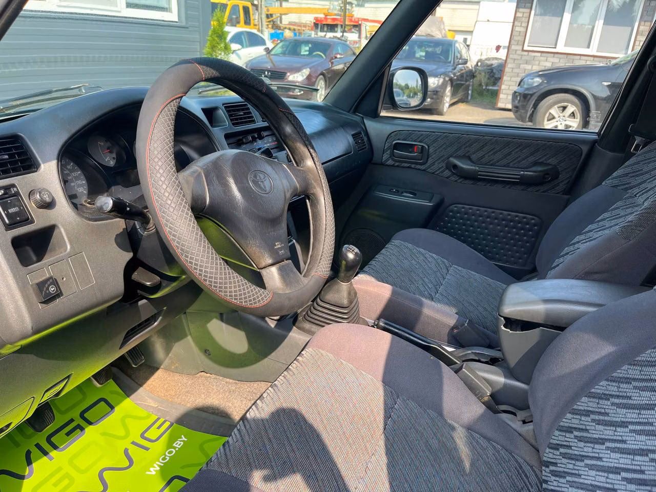 Toyota RAV4 фото 16