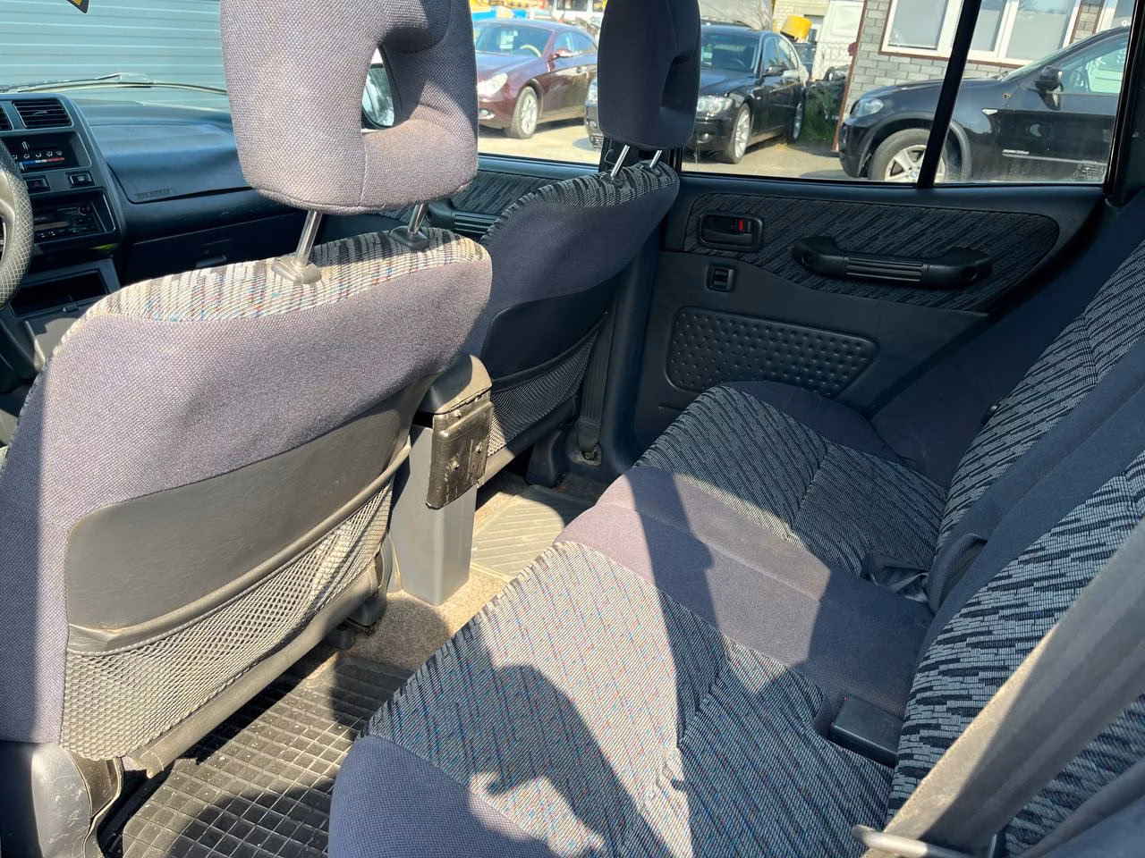 Toyota RAV4 фото 12