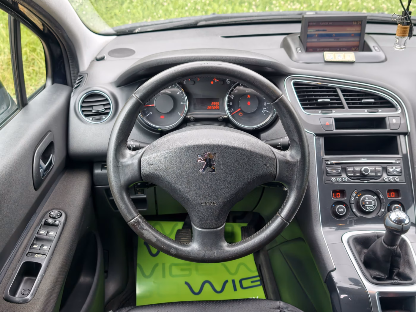 Peugeot 5008 фото 14