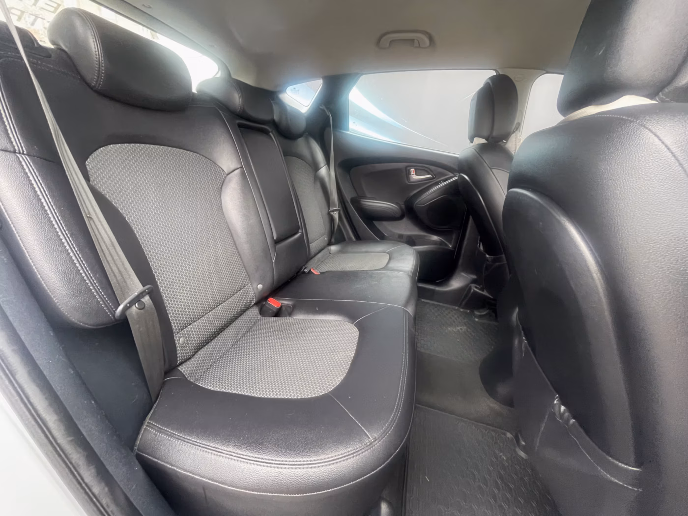 Hyundai ix35 фото 12