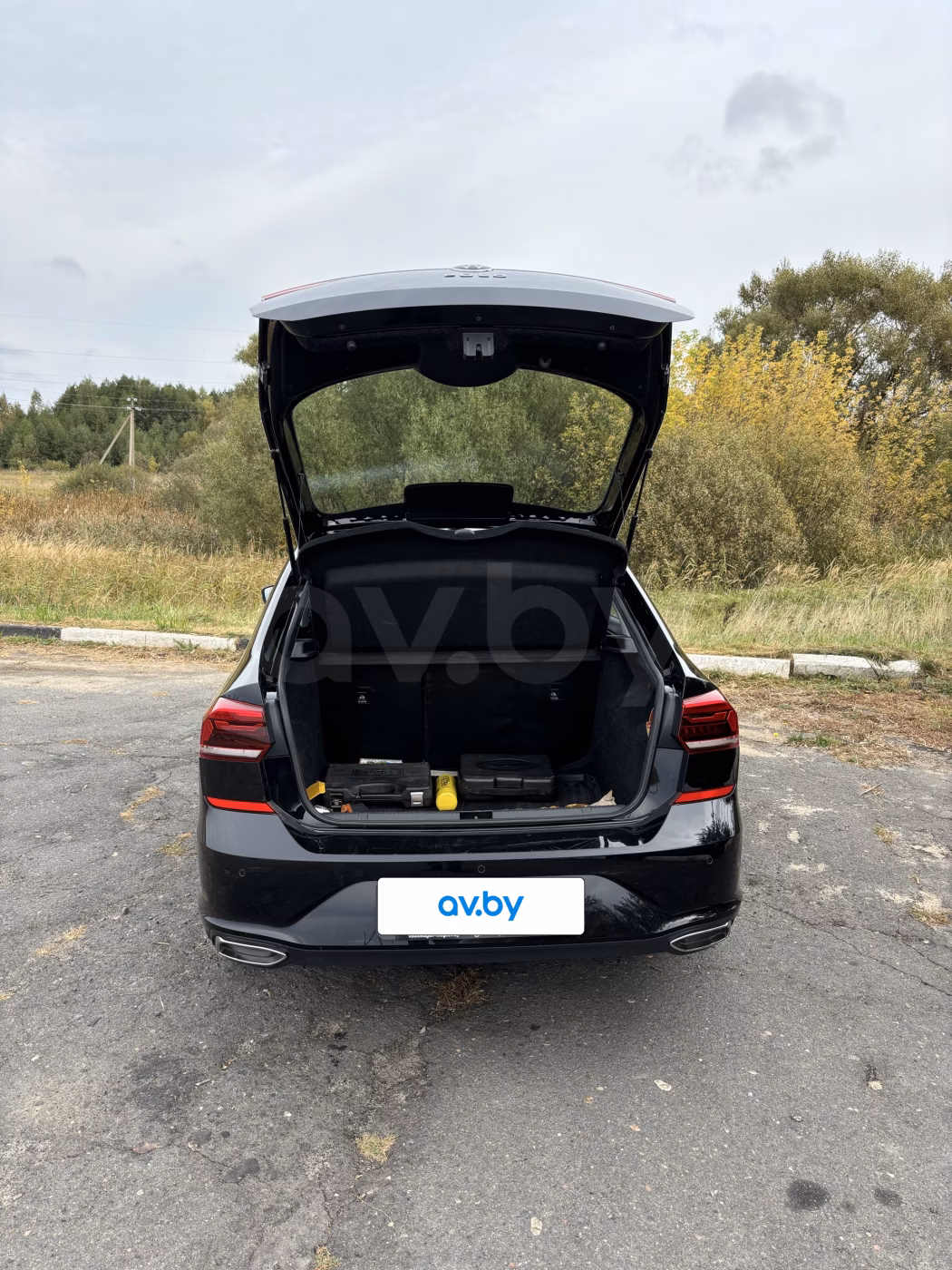 Volkswagen Polo Sedan фото 4