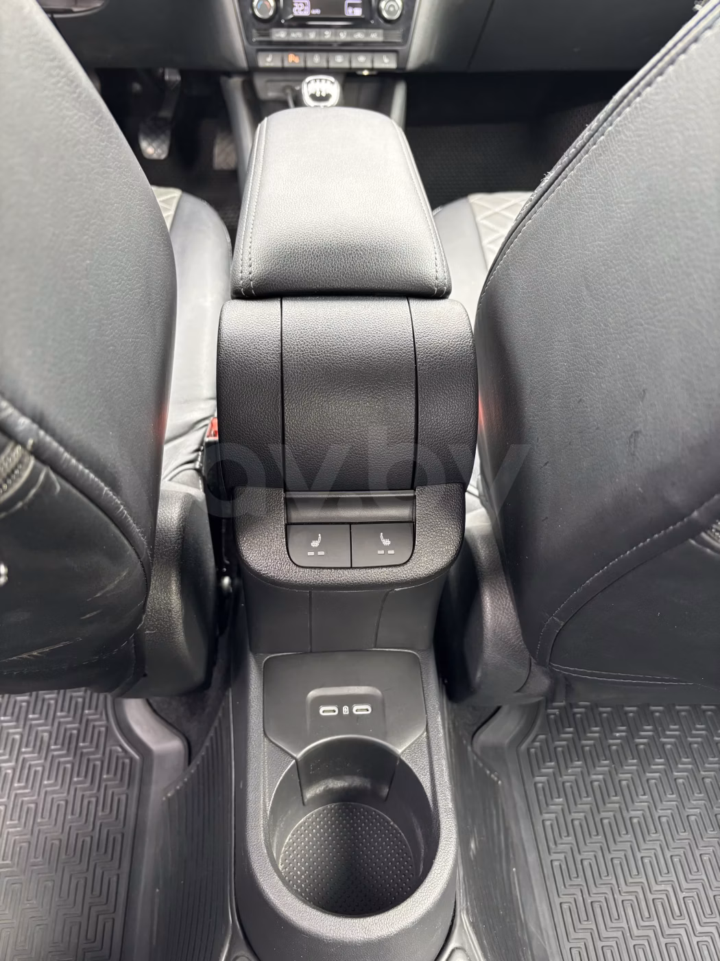 Volkswagen Polo Sedan фото 14