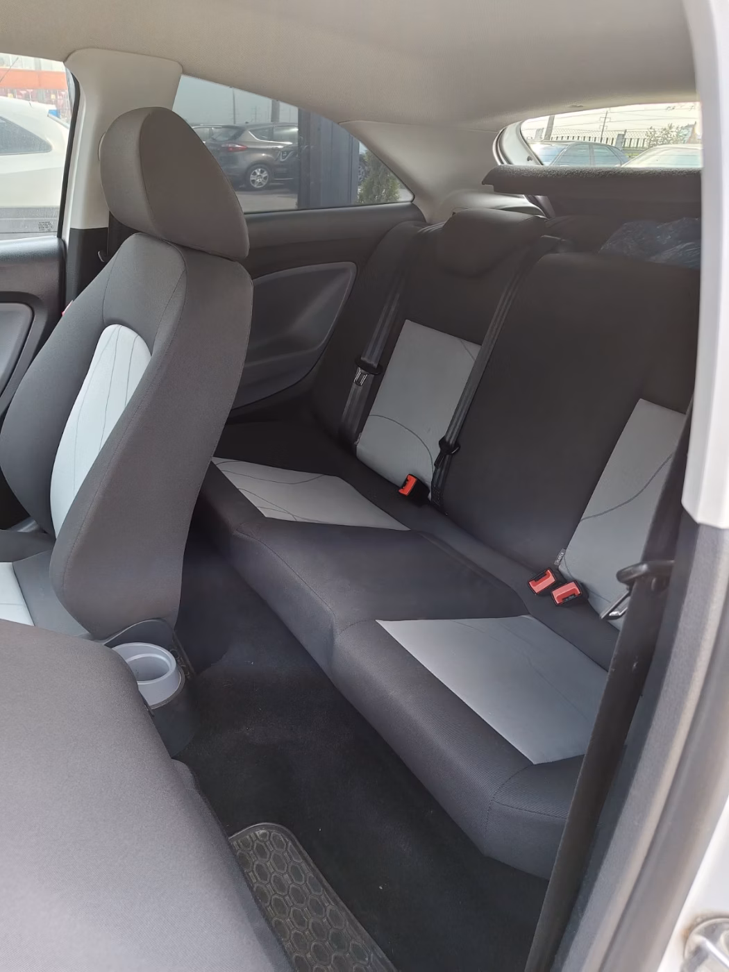 SEAT Ibiza фото 12