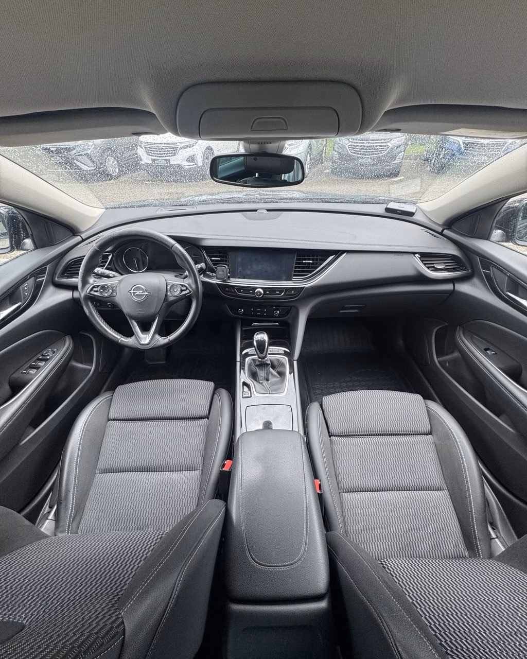 Opel Insignia фото 9