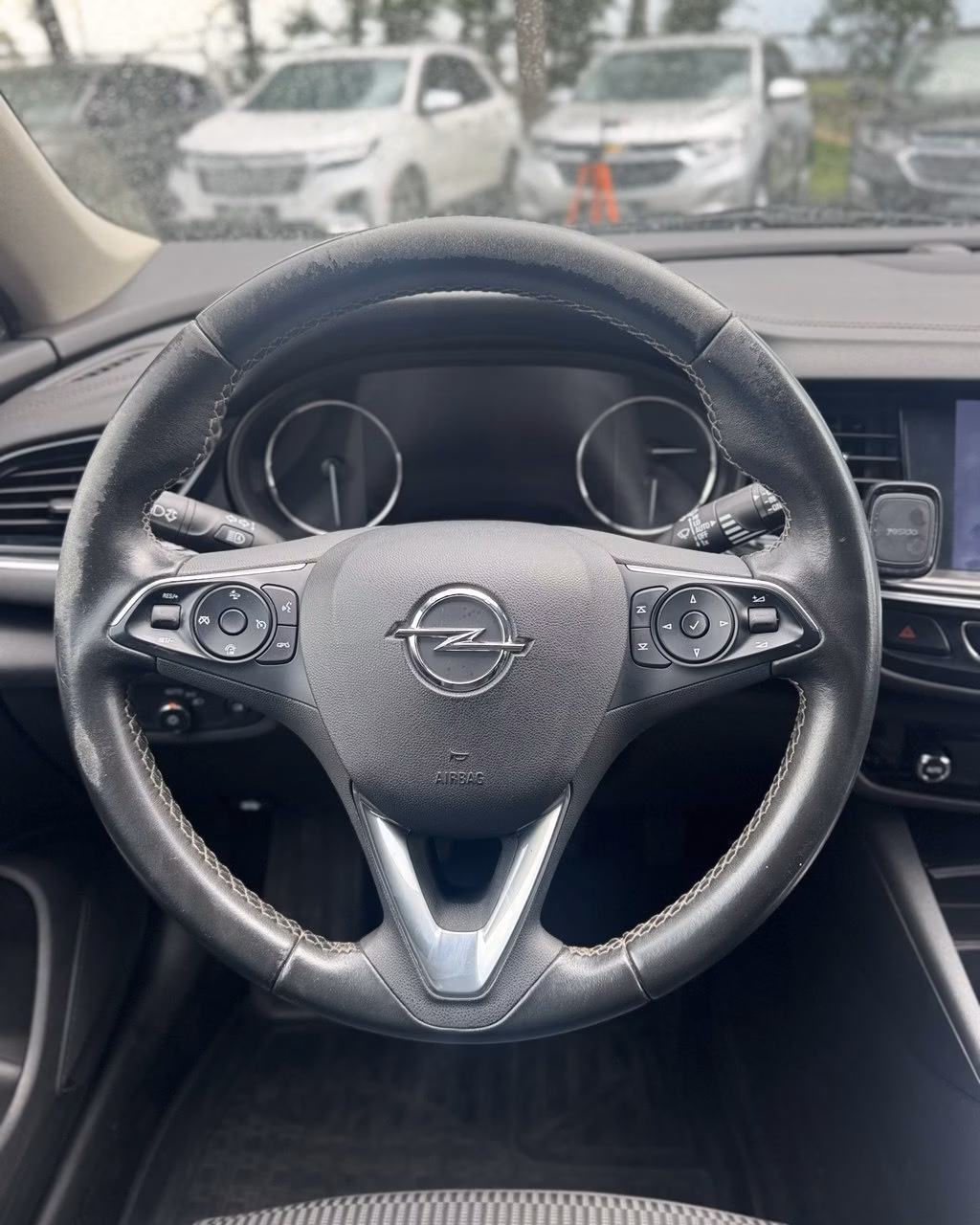 Opel Insignia фото 13