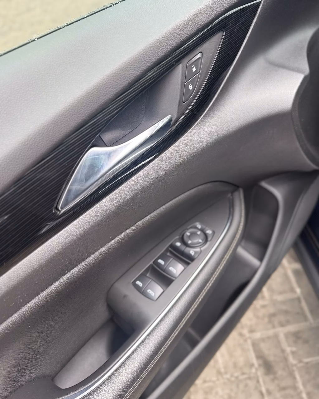 Opel Insignia фото 16