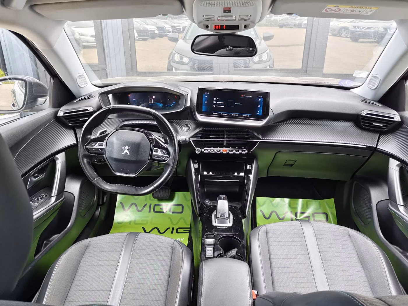 Peugeot 2008 фото 12