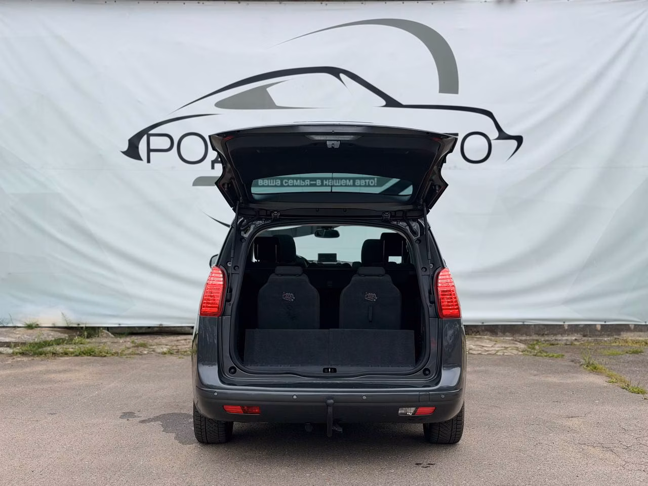 Peugeot 5008 фото 7