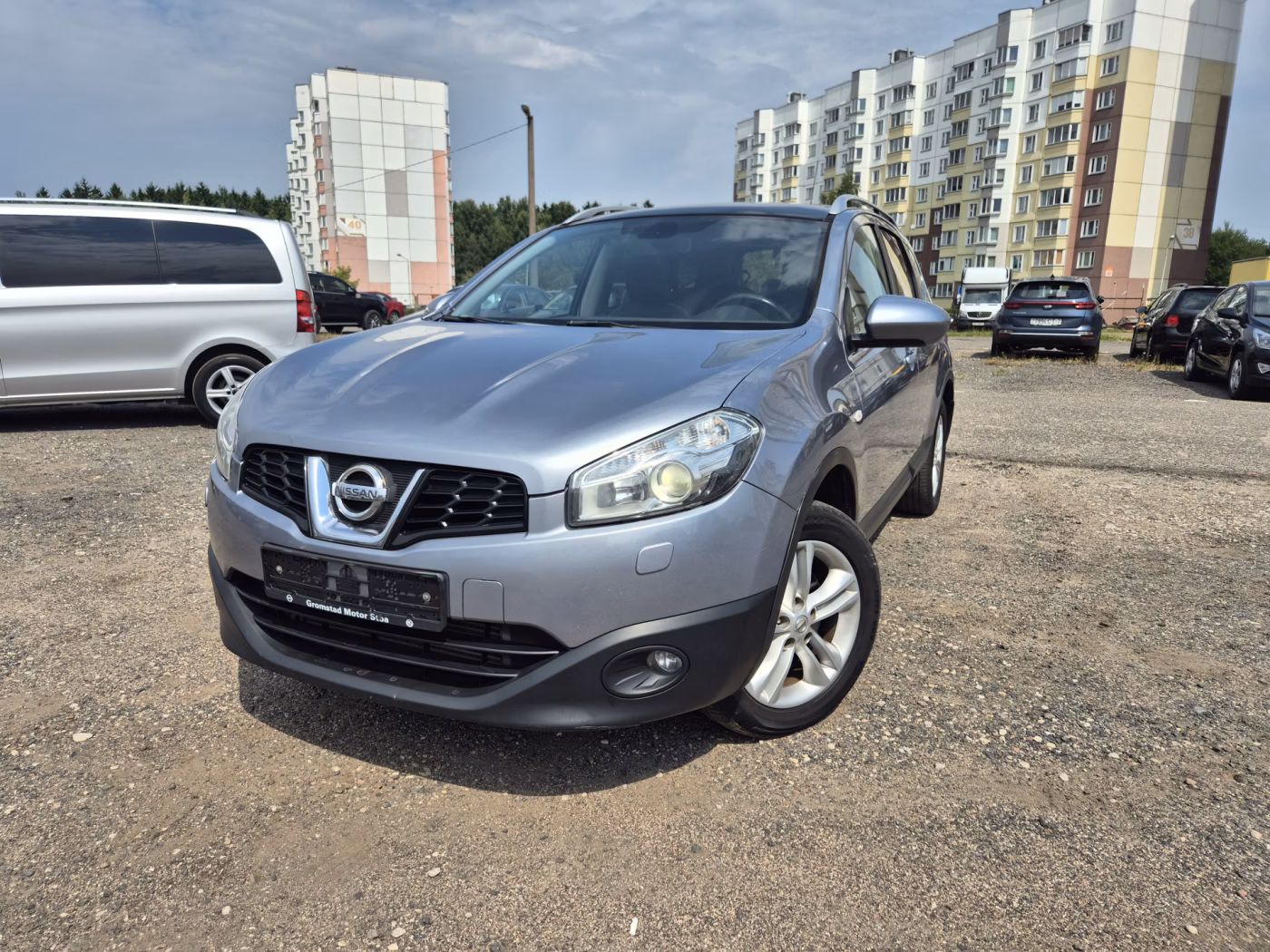 Nissan Qashqai+2