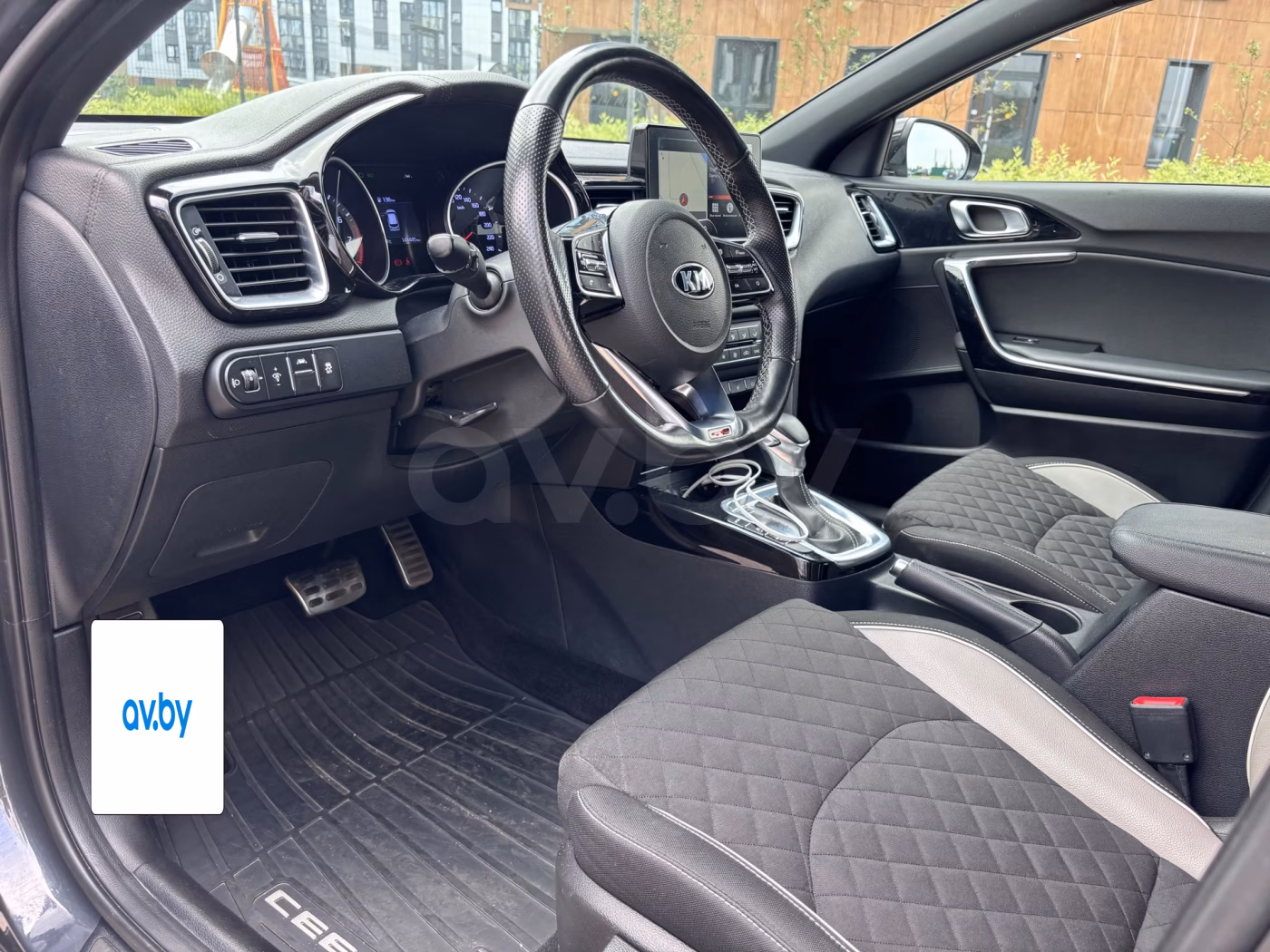 Kia Cee'd фото 10