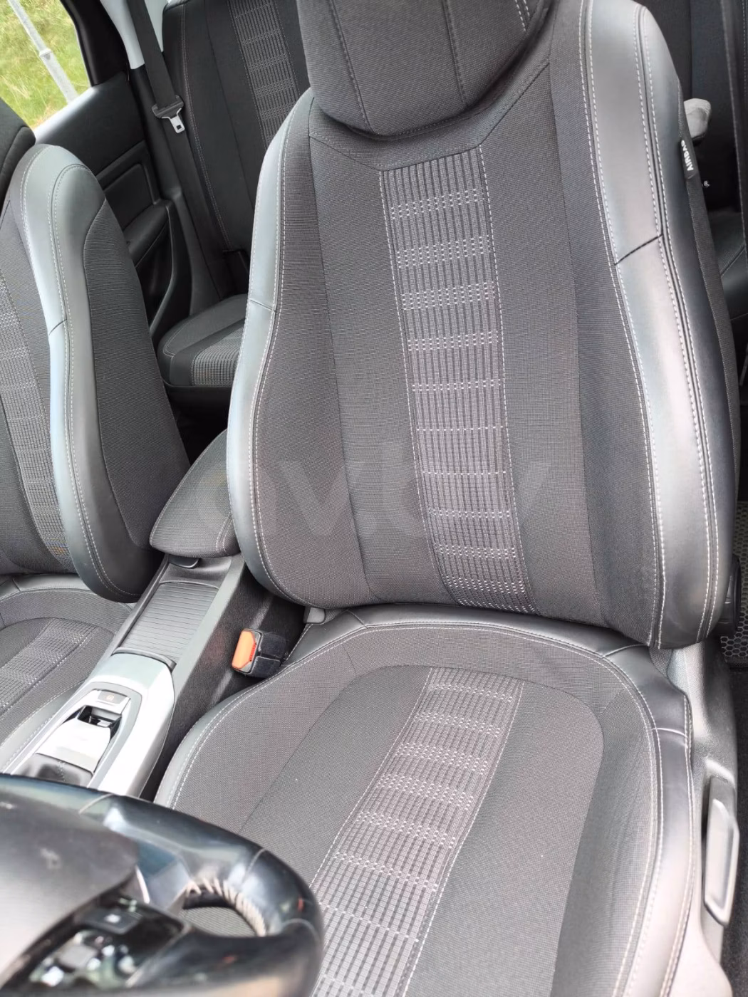 Peugeot 308 фото 6
